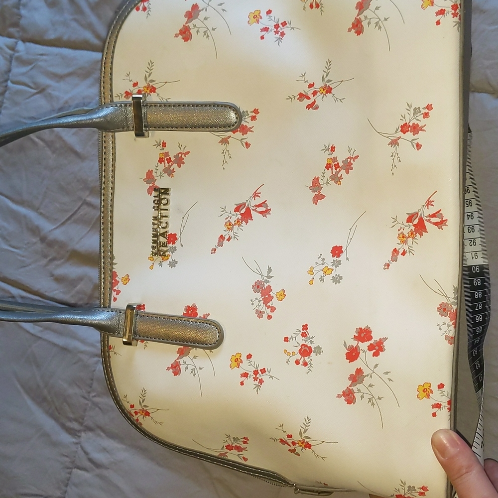 Kenneth Cole Reaction Floral Purse - Picture 15 of 15